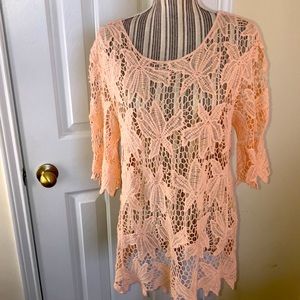 🟢 Cover up top - 3/25 SALE